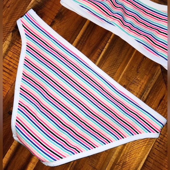 🌈 Hula Honey Rainbow Stripe Bikini Set 🌈 - Picture 3 of 11